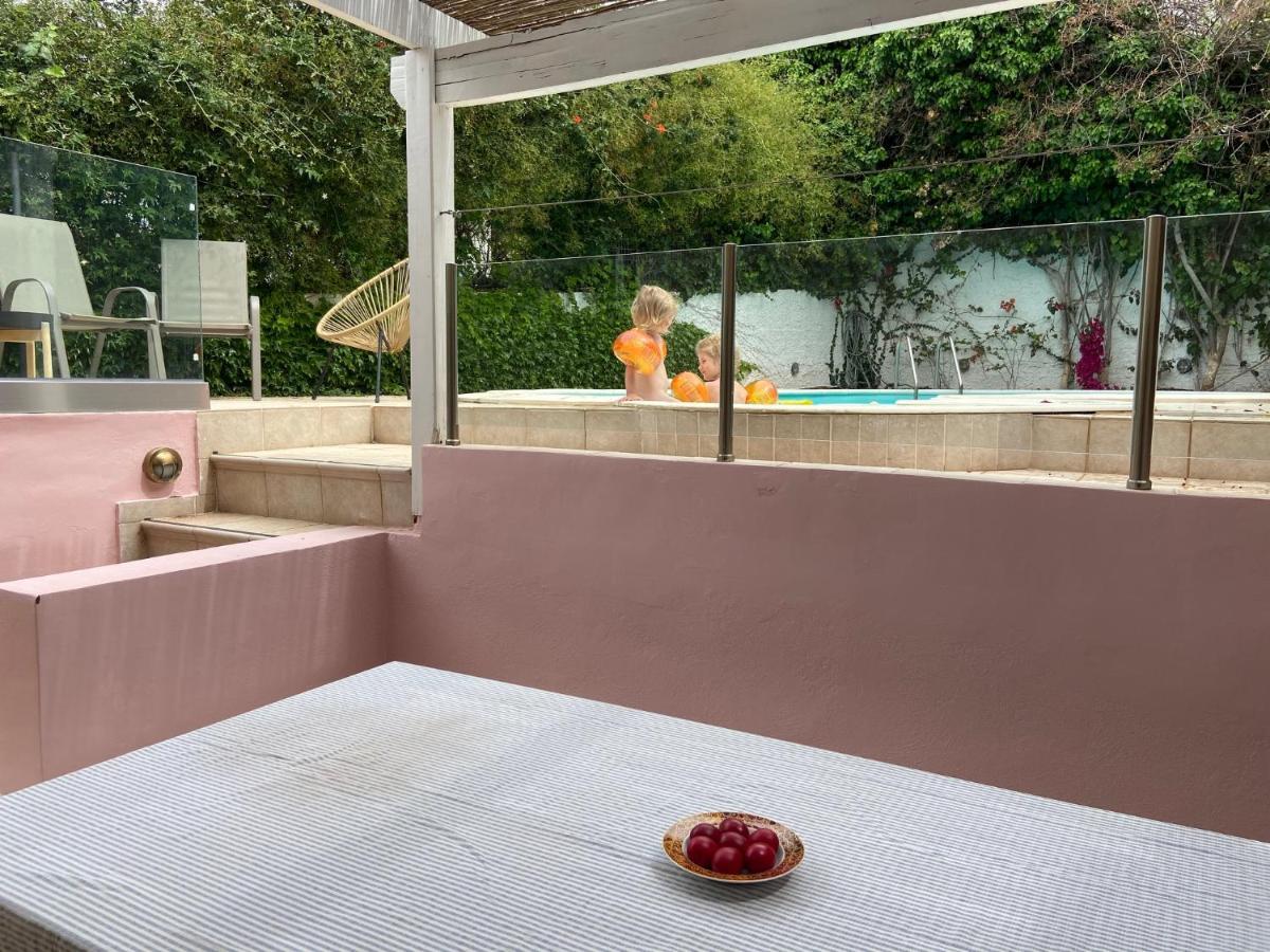 Villa Christina With Private Pool In Saronida, Near Stunning Beaches, Athens Airport & Sounio المظهر الخارجي الصورة